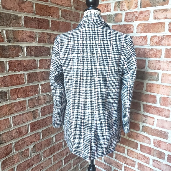 Multi-Color Houndstooth Blazer - Picture 3 of 7